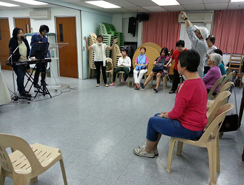 Praise and Worship at GMB English Fellowship